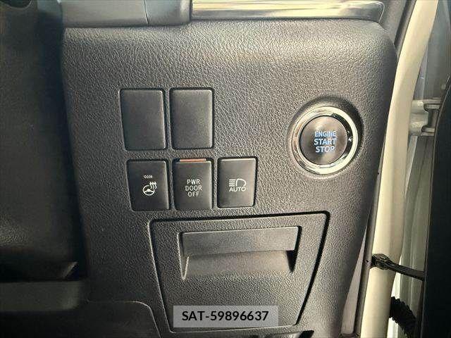 Toyota ALPHARD 2020-04 8779369-8