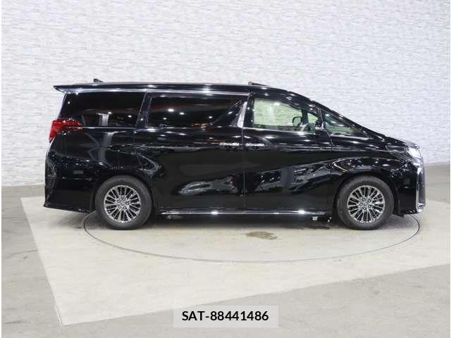 Toyota ALPHARD 2018-03 8779381-14