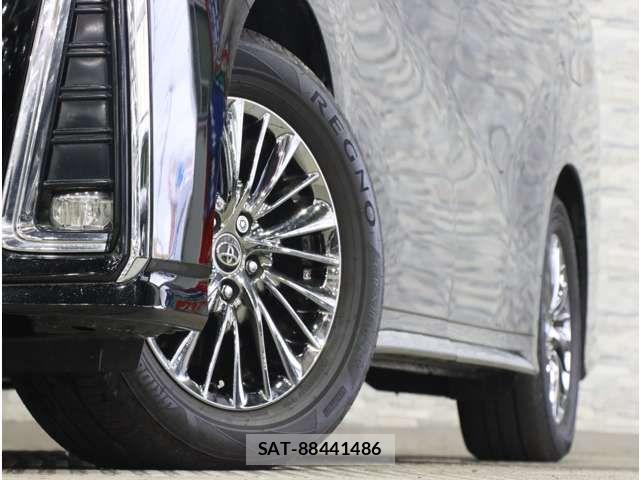 Toyota ALPHARD 2018-03 8779381-19