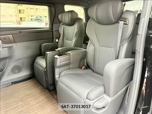 Toyota ALPHARD 2024-08 8795134-9