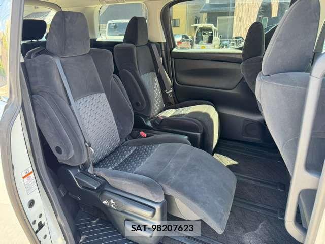 Toyota ALPHARD 2017-07 8795165-10
