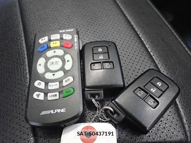 Toyota ALPHARD 2017-02 8795061-28