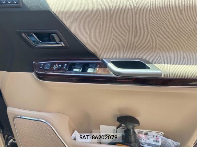 Toyota ALPHARD 2013-10 8795170-11