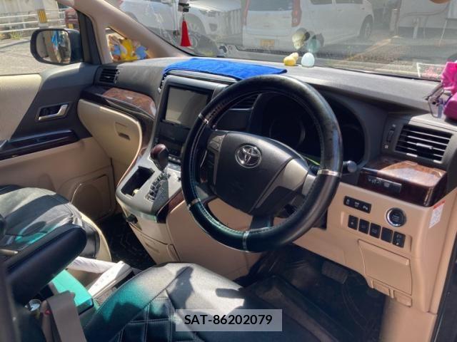 Toyota ALPHARD 2013-10 8795170-12