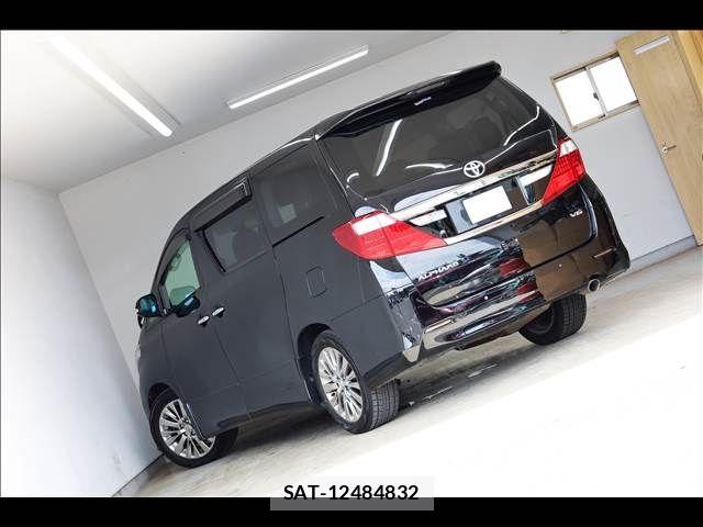 Toyota ALPHARD 2013-09 8795168-10