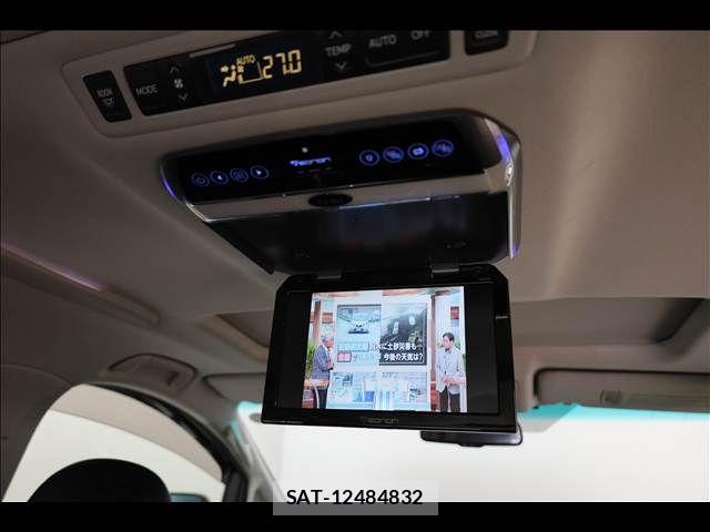 Toyota ALPHARD 2013-09 8795168-7