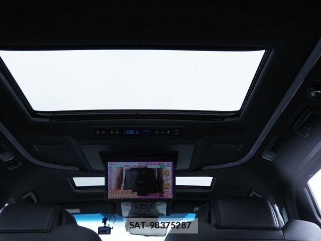 Toyota ALPHARD 2022-04 8827564-9