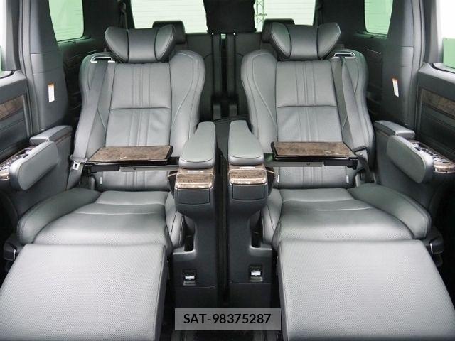 Toyota ALPHARD 2022-04 8827564-13