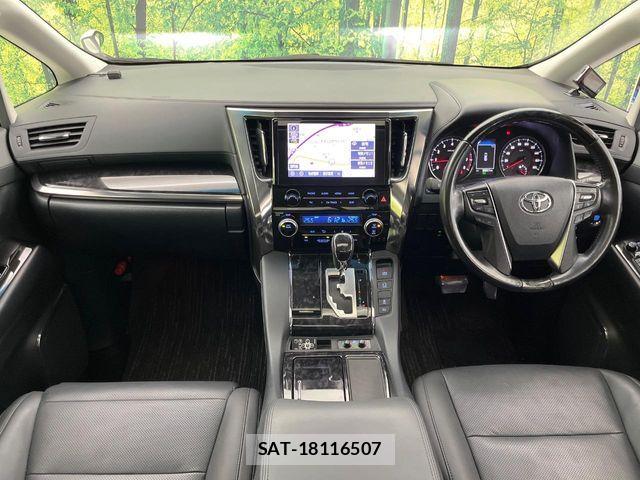 Toyota ALPHARD 2020-06 8827668-2