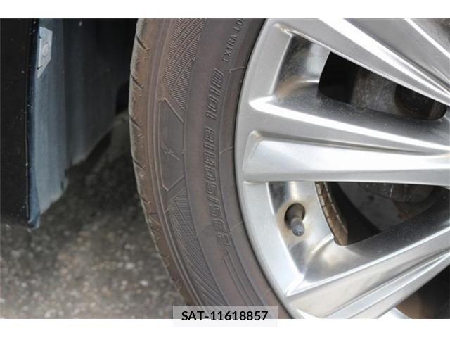 Toyota ALPHARD 2017-05 8827685-21