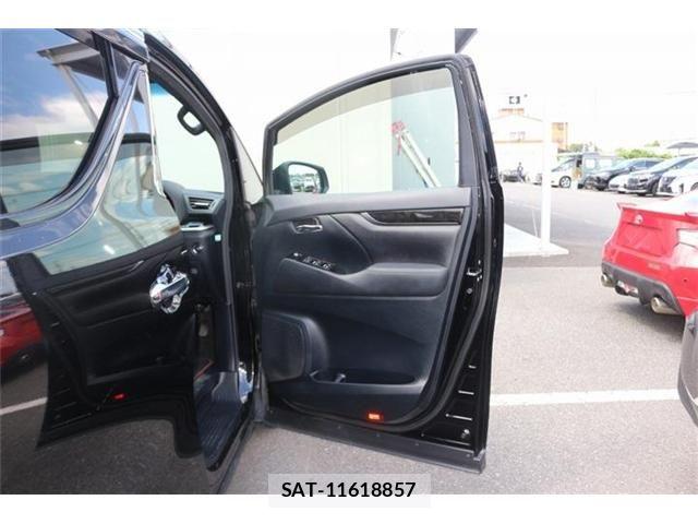 Toyota ALPHARD 2017-05 8827685-22
