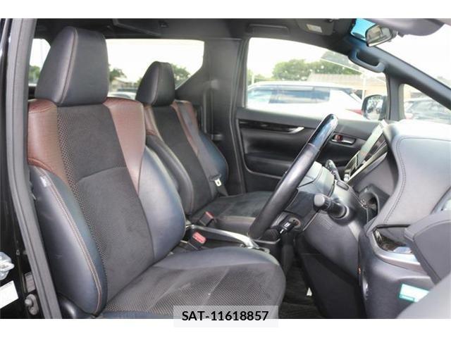 Toyota ALPHARD 2017-05 8827685-24