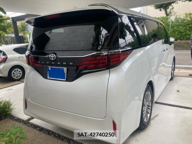 Toyota ALPHARD 2024-11 8827575-3