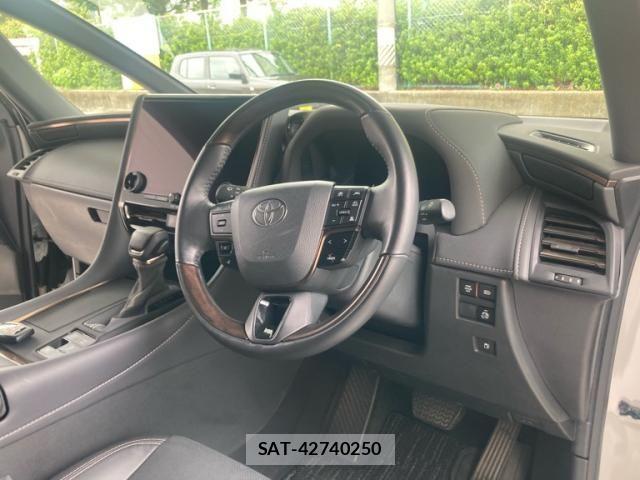 Toyota ALPHARD 2024-11 8827575-5