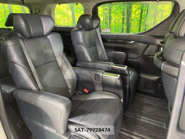Toyota ALPHARD 2021-03 8827658-7