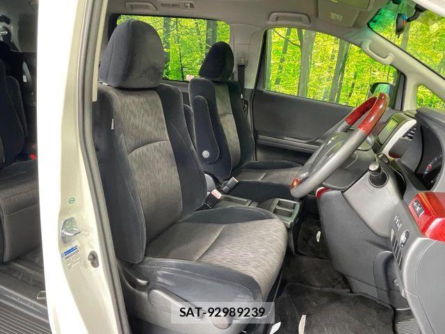 Toyota ALPHARD 2010-02 8827686-7