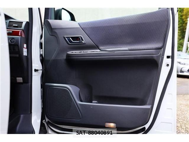 Toyota ALPHARD 2009-10 8827687-17
