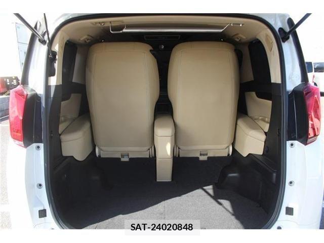 Toyota ALPHARD 2019-02 8848055-28