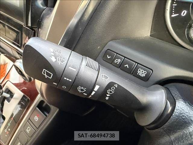 Toyota ALPHARD 2015-09 8848107-28
