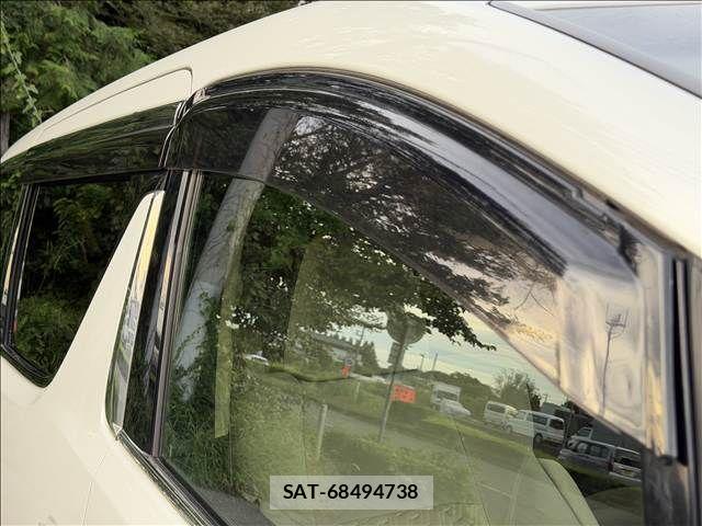 Toyota ALPHARD 2015-09 8848107-29
