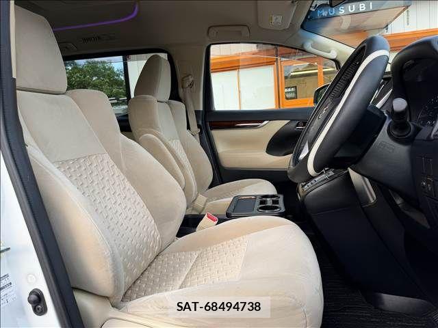 Toyota ALPHARD 2015-09 8848107-8