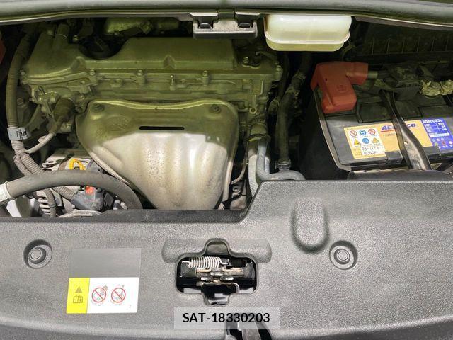 Toyota ALPHARD 2018-05 8848104-18
