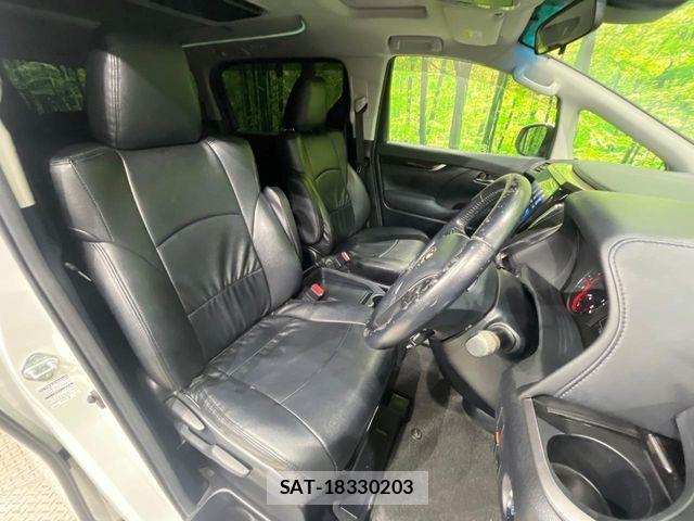 Toyota ALPHARD 2018-05 8848104-8