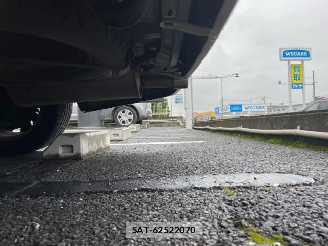 Toyota ALPHARD 2005-02 8848112-10