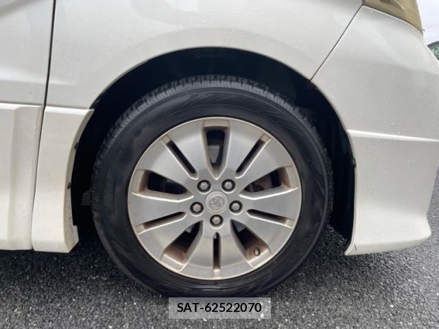 Toyota ALPHARD 2005-02 8848112-6