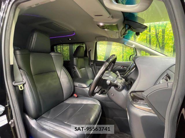 Toyota ALPHARD 2018-02 8848091-7