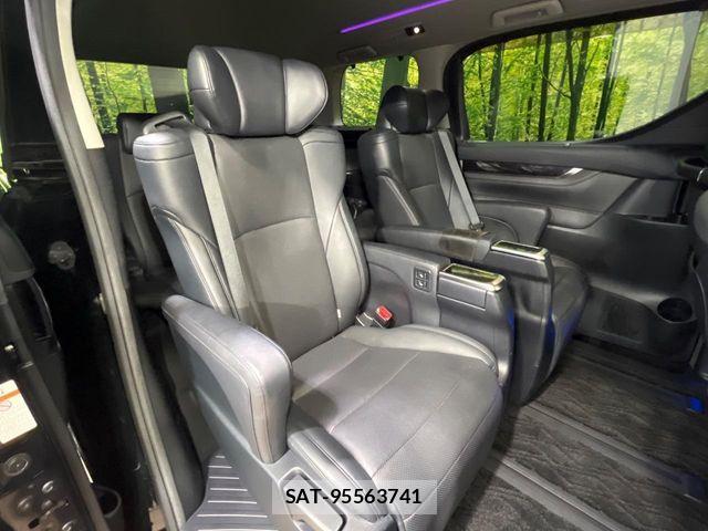 Toyota ALPHARD 2018-02 8848091-8