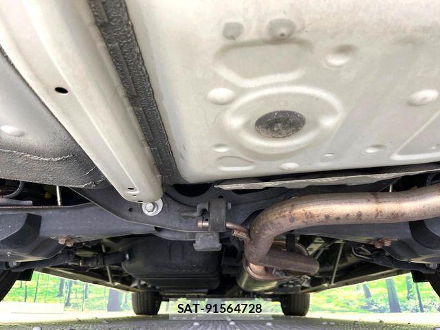 Toyota ALPHARD 2017-02 8848097-17