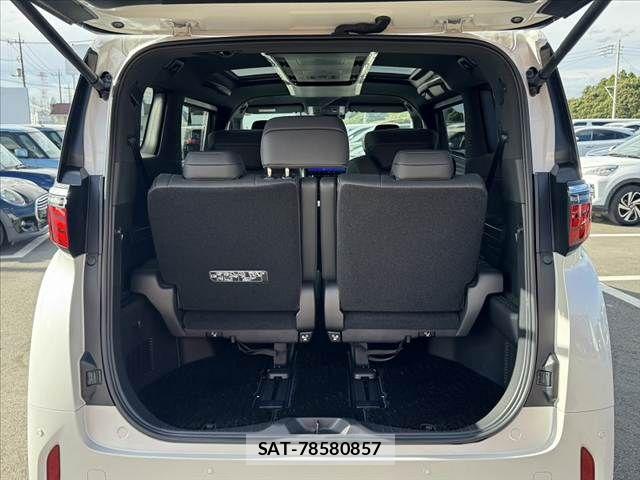 Toyota ALPHARD 2023-12 8848020-18