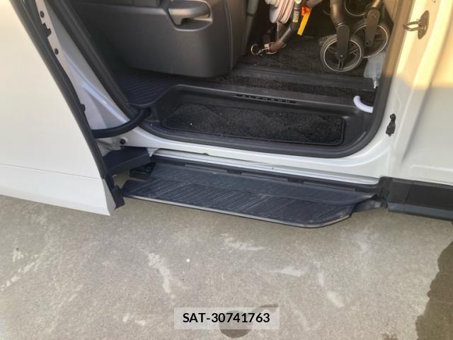 Toyota ALPHARD 2025-02 8848030-14