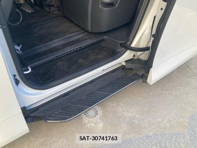 Toyota ALPHARD 2025-02 8848030-15