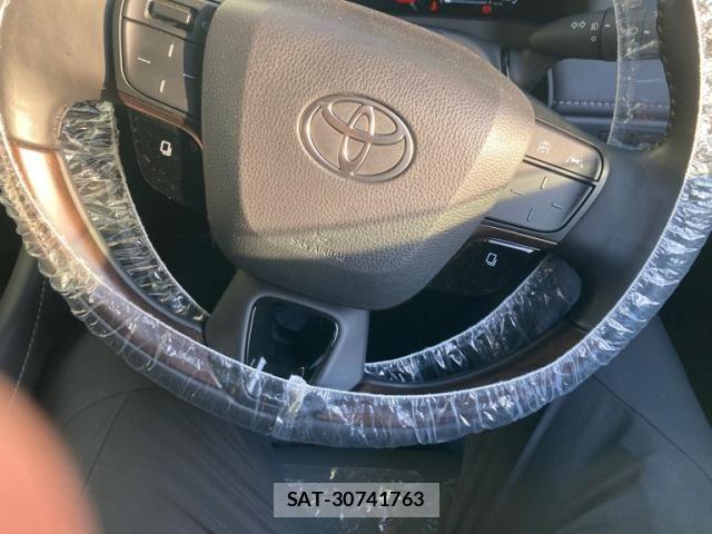 Toyota ALPHARD 2025-02 8848030-17