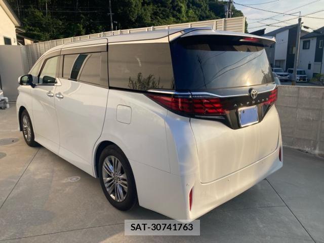 Toyota ALPHARD 2025-02 8848030-1