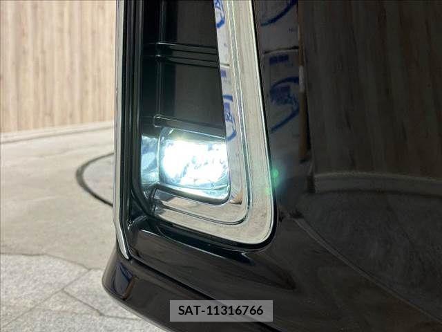 Toyota ALPHARD 2018-06 8848068-16