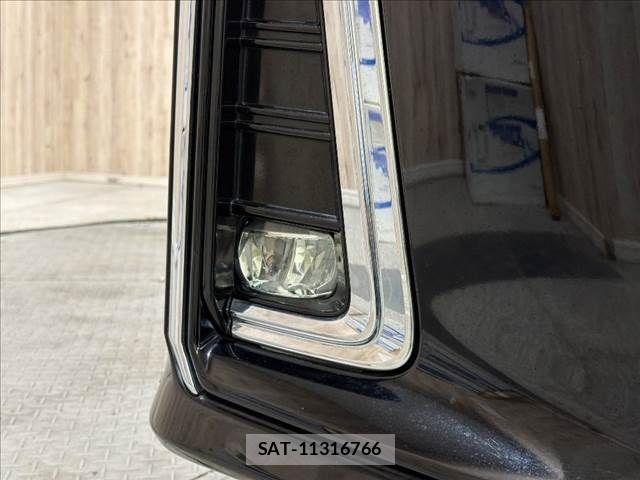 Toyota ALPHARD 2018-06 8848068-27