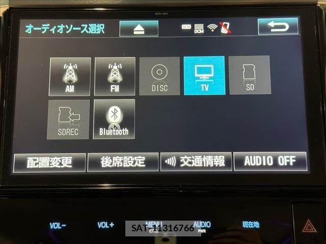 Toyota ALPHARD 2018-06 8848068-4