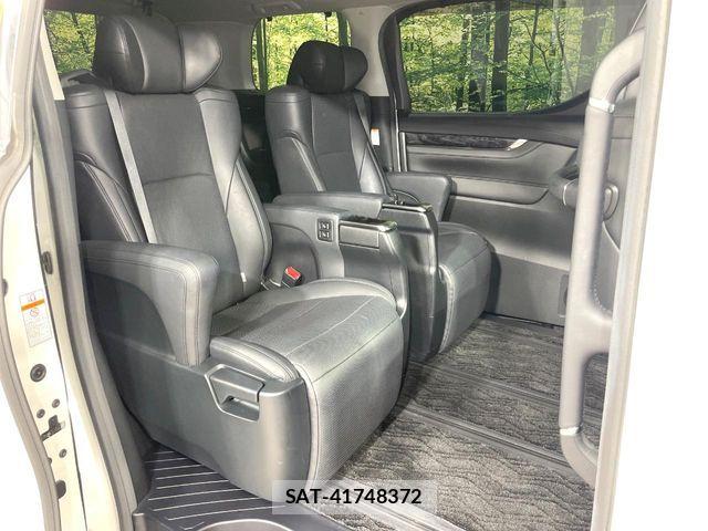 Toyota ALPHARD 2019-08 8848067-10