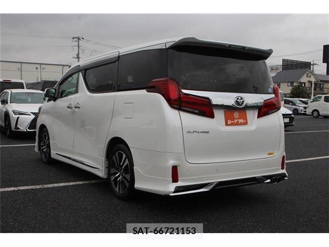 Toyota ALPHARD 2018-10 8848088-11