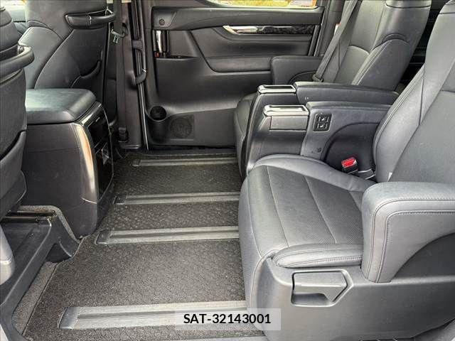 Toyota ALPHARD 2019-12 8848089-18