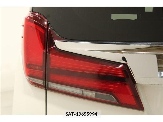 Toyota ALPHARD 2018-03 8848099-18