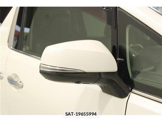 Toyota ALPHARD 2018-03 8848099-20