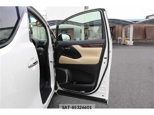 Toyota ALPHARD 2018-12 8848086-24