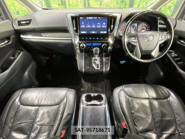 Toyota ALPHARD 2019-08 8848095-1