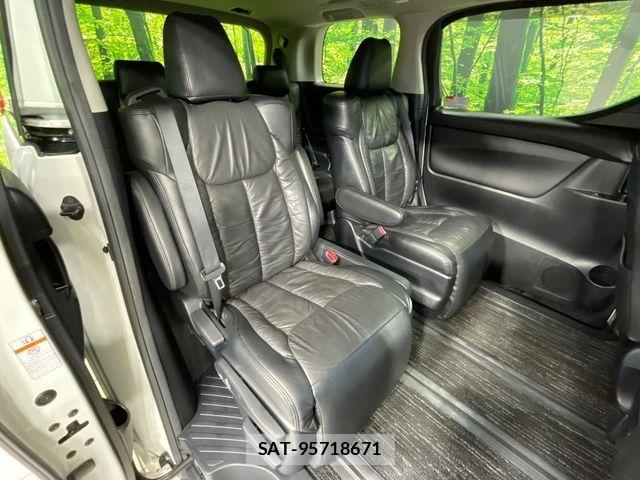 Toyota ALPHARD 2019-08 8848095-8