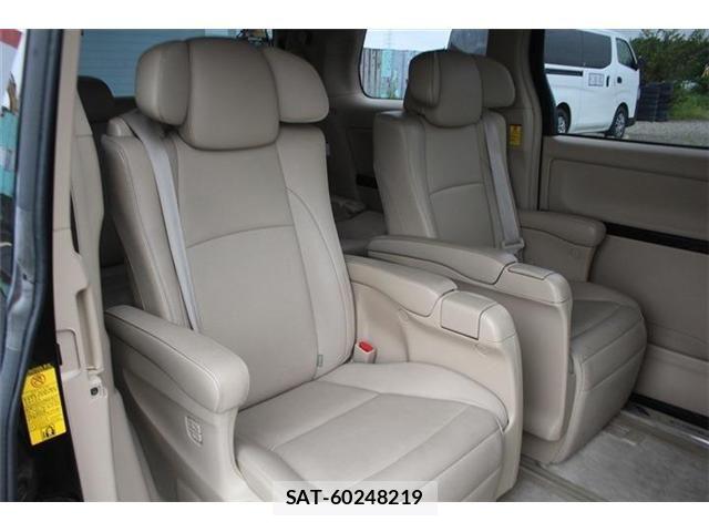 Toyota ALPHARD 2014-03 8848108-19