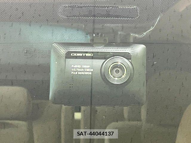 Toyota ALPHARD 2009-11 8848111-6
